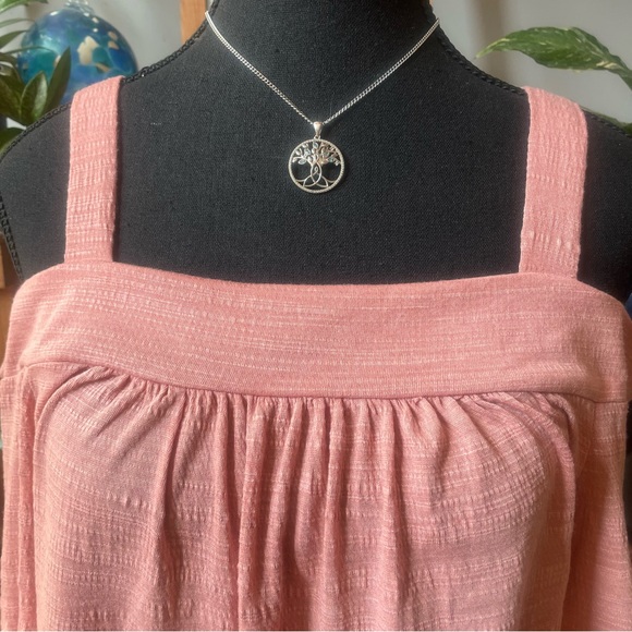 Cable and Gauge NWT light weight blush pink cold shoulder top - Picture 2 of 8